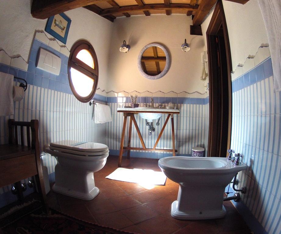 פורמלו Antica Pietrara B&B חדר תמונה